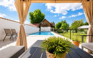 Proprietate Premium | 2 Case | Piscină | Teren 2.000 mp | Mobilată - Poză 2