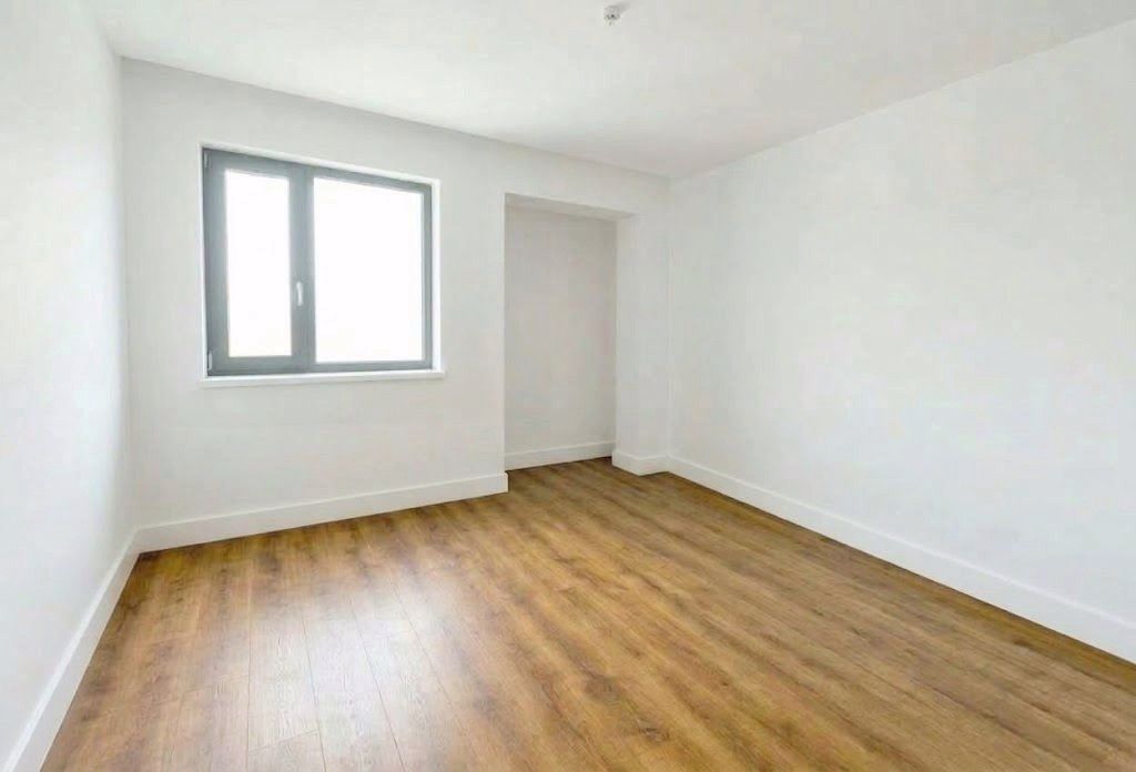 Apartament 3 camere, bloc nou, carte funciara, zona Cetate, - Poză 4