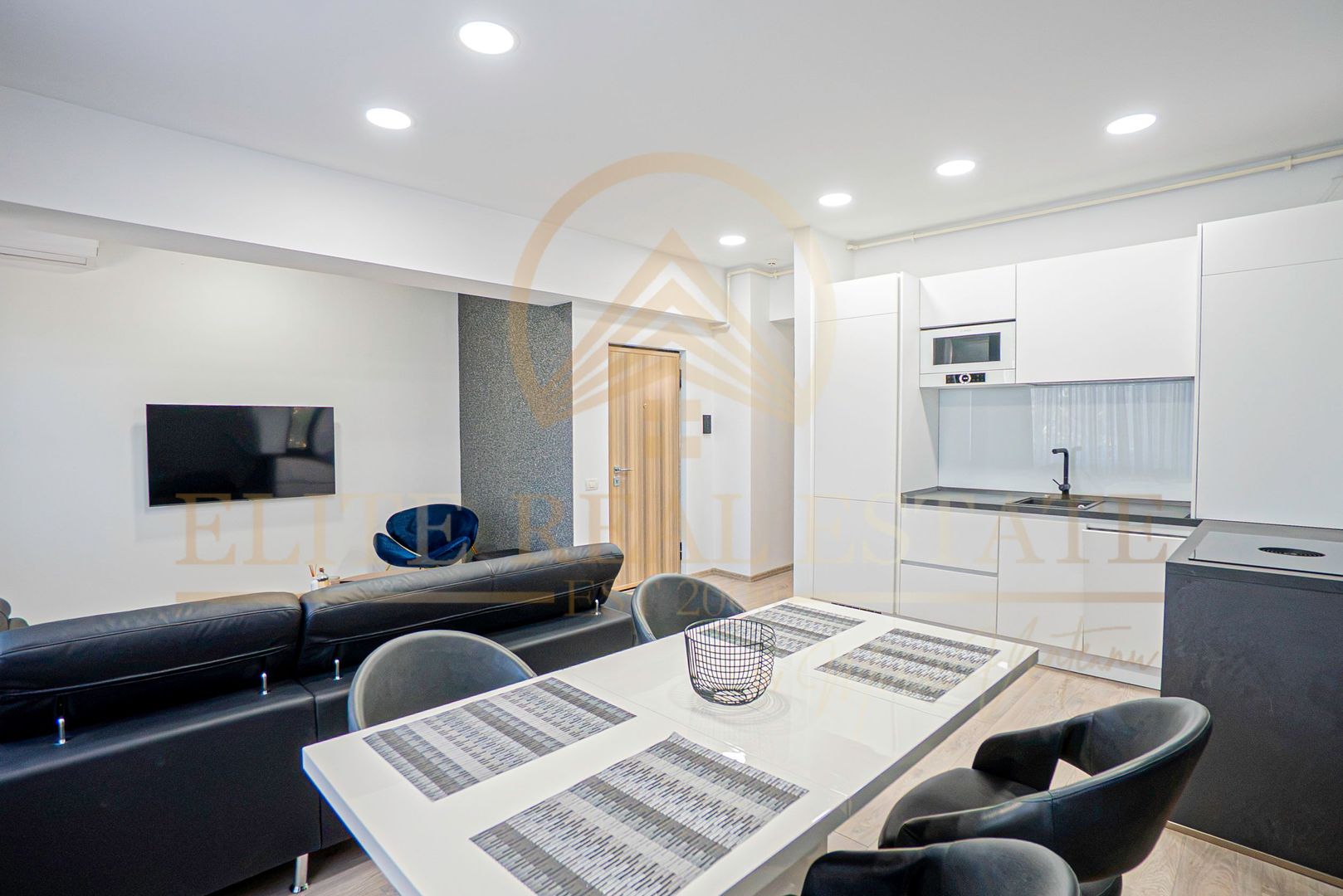 Staiunea Mamaia - Apartament Premium 3 Camere, Parcare, Mobilat - Poză 2