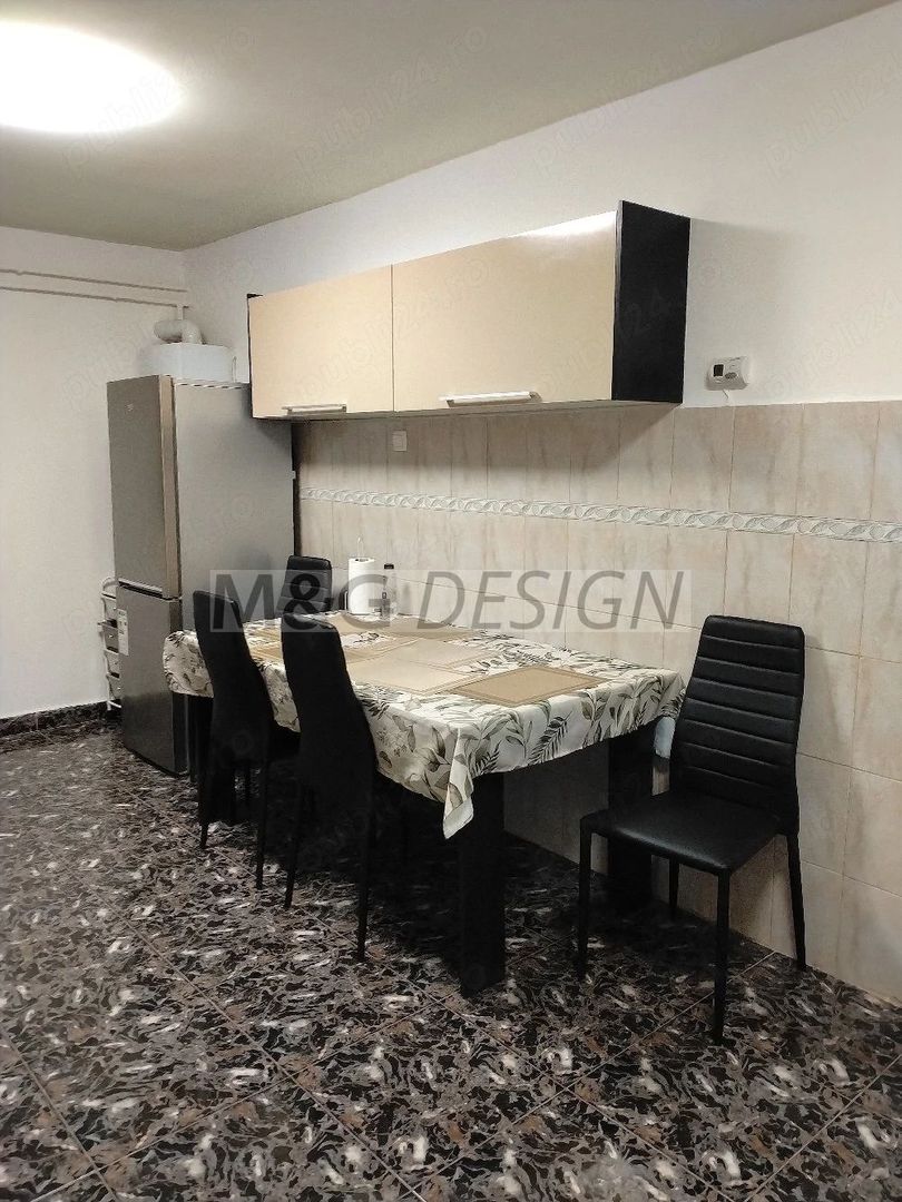 Apartament cu 3 camere  zona Soarelui - Poză 2