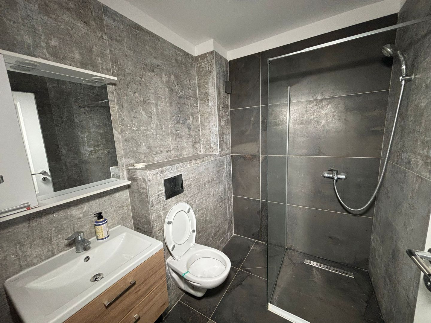 AP. 2 CAMERE SALAJAN- CENTRALA PROPRIE, BUCATARIE INCHISA, COMISION 0% - Poză 3