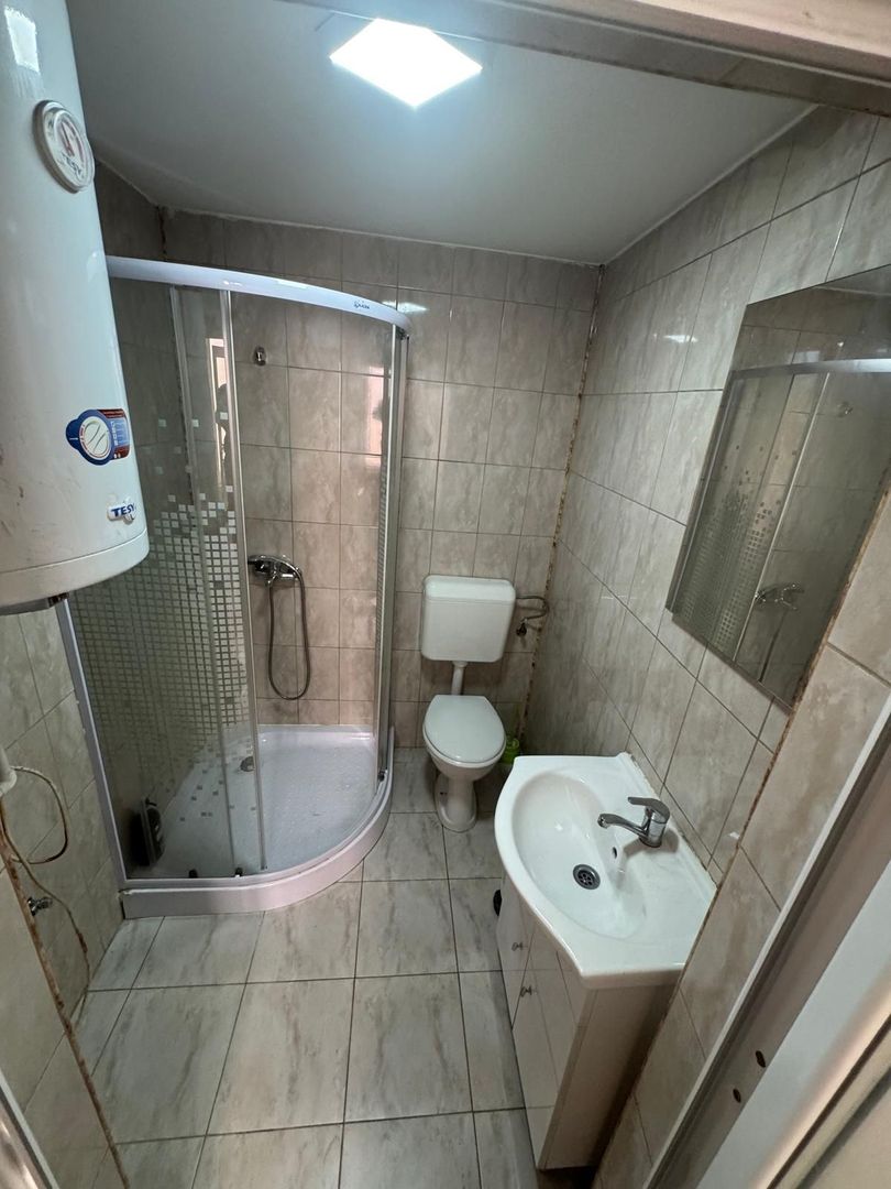Casă renovată, 2 camere – str. Plevnei - Poză 6