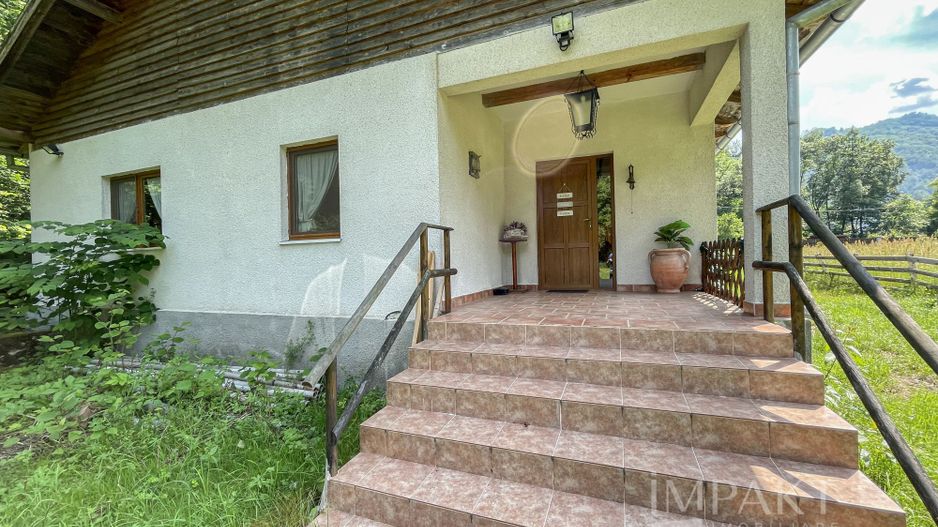 Vila superba 300mp + teren 1400mp & front la rau in Somesul Rece. - Poză 7