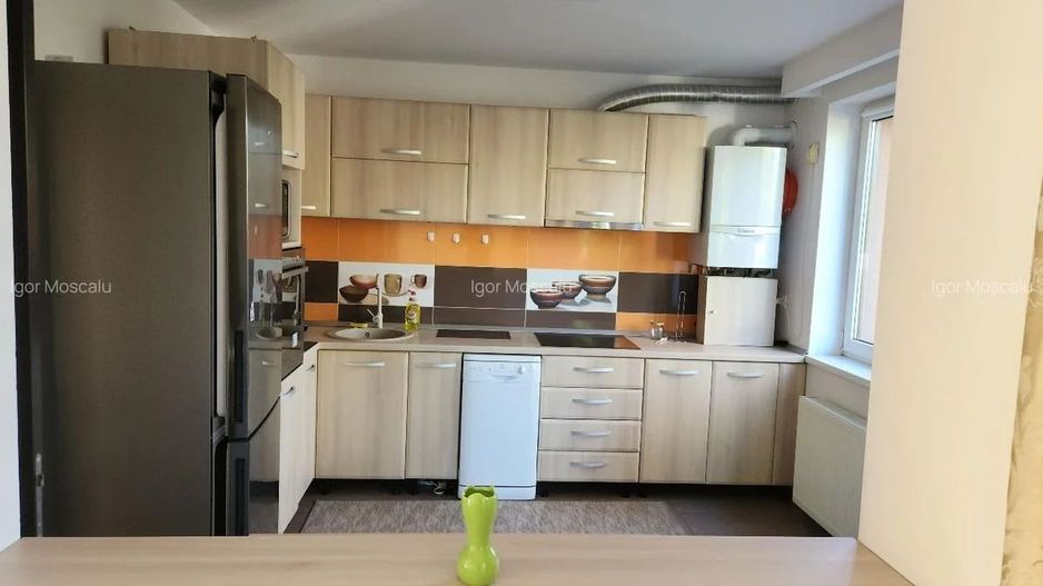 Cartierul Green Park Villas casa cu 3 dormitoare 1300 euro neg - Poză 8