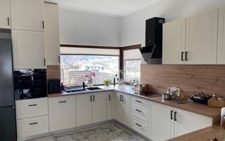 Casa ultrafinisata 199 mp utili garaj si teren 410 mp in Cisnadioara - Poză 4