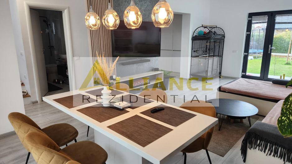 Mobilata si utilata-Panouri solare-4 camere-curte amenajată - Poză 6