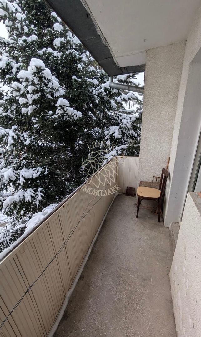 Apartament decomandat 4 camere 90 mp-balcon-Zona Centrala - Poză 8