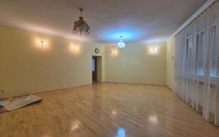 Casa in Brașov - 540 mp  # plus-imo.ro - Poză 1
