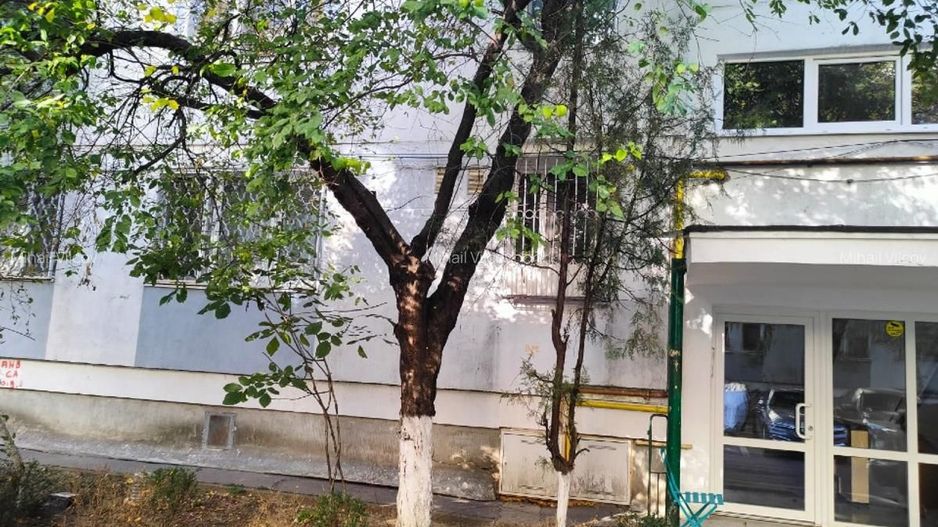 Apartament 3  camere Drumul Taberei Bloc Reabilitat - Poză 1