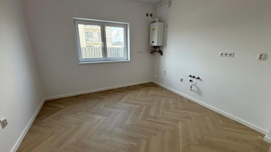 Apartament 2 camere decomandat, baie cu geam - Zona Unirii, Selimbar - Poză 3