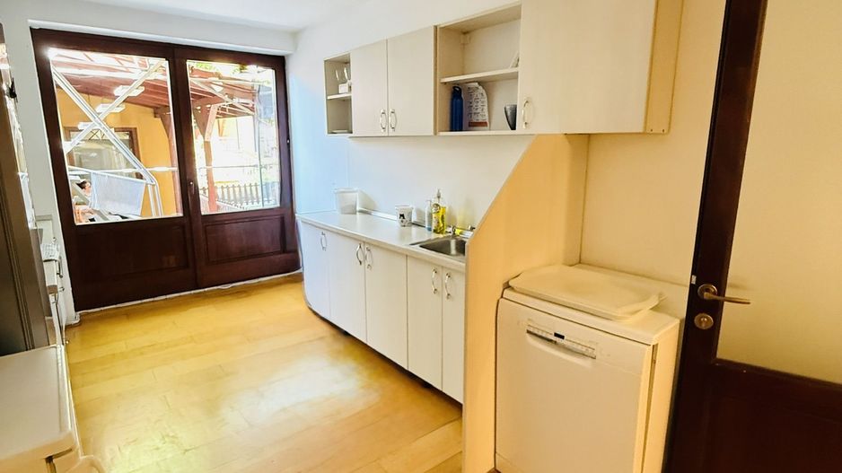 Bucovina–Mehala | 15 camere | 728 mp teren | Proprietate multifuncțională - Poză 16