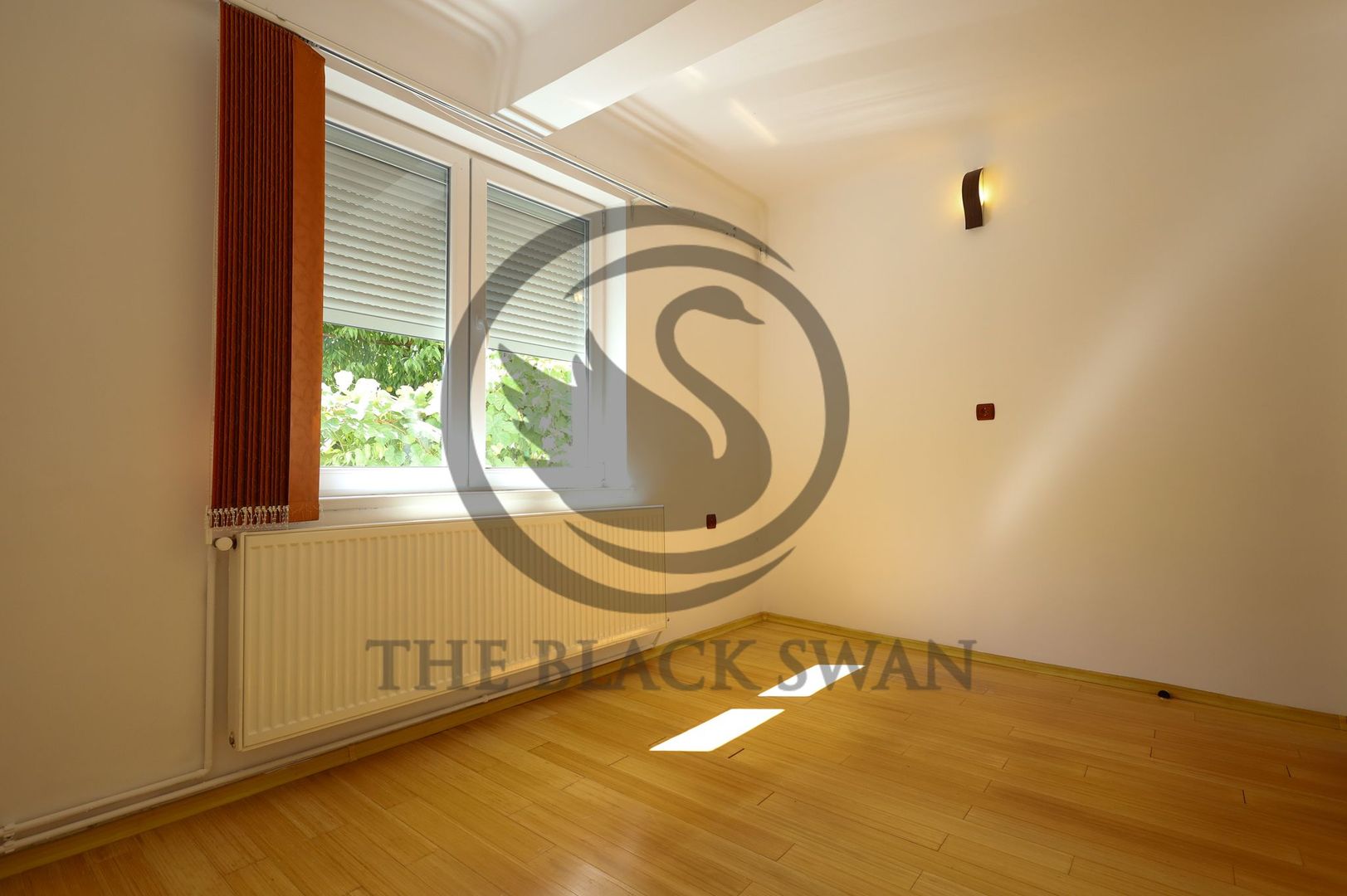 Apartament 2 Camere | Zona Centrală | Acces Privat și Parcare - Poză 9