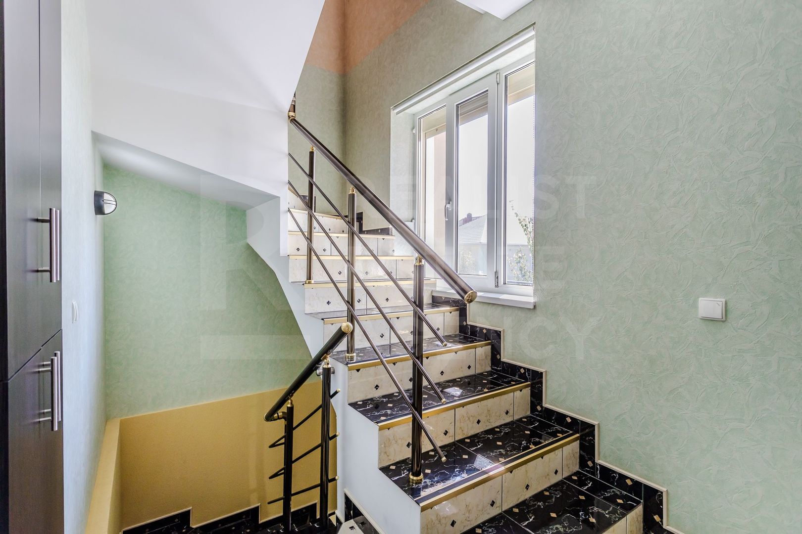 Vânzare, casă, 5 camere, str. Gura Văii, sect. Riscani - Poză 22