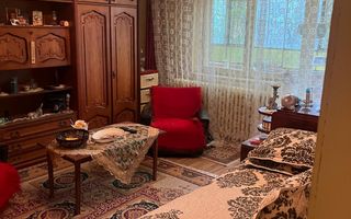 Apartament 3 camere, decomandat, parter, zonă liniștită, Covasna! - Poză 1