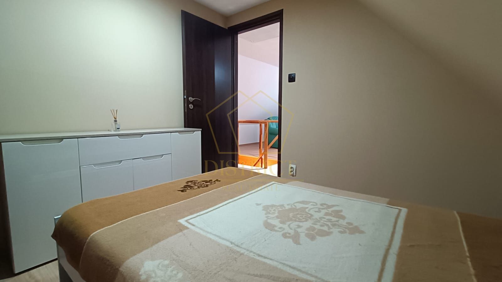 Casă 4 camere de închiriat | Curte mare | Dumbrăvița - Poză 11