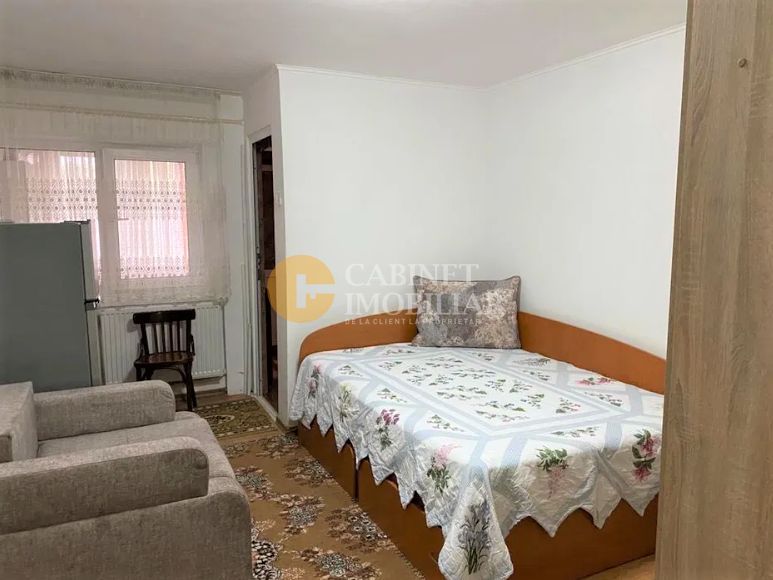 Garsoniera zona Galata bloc din 1980 ideala pentru investitii - Poză 1