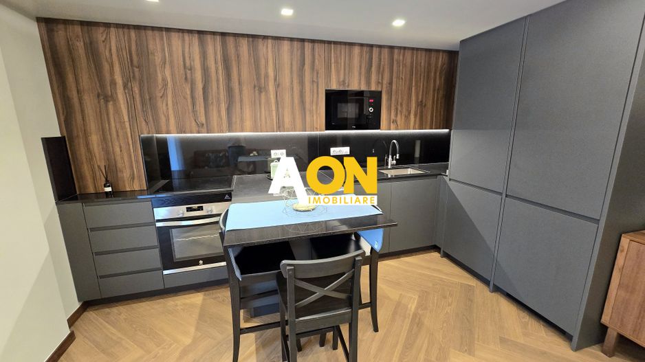 Apartament cu 2 Camere, Ultrafinisat, Bloc Nou, Zona Centru - Poză 3