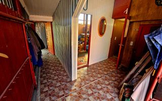 🏡 Casă spațioasă cu 9 camere în Strejnicu – pentru locuință, birouri - Poză 12