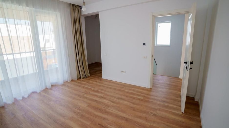 Vila individuala 4 camere | Tunari | Sistem Energetic Centralizat - Poză 13