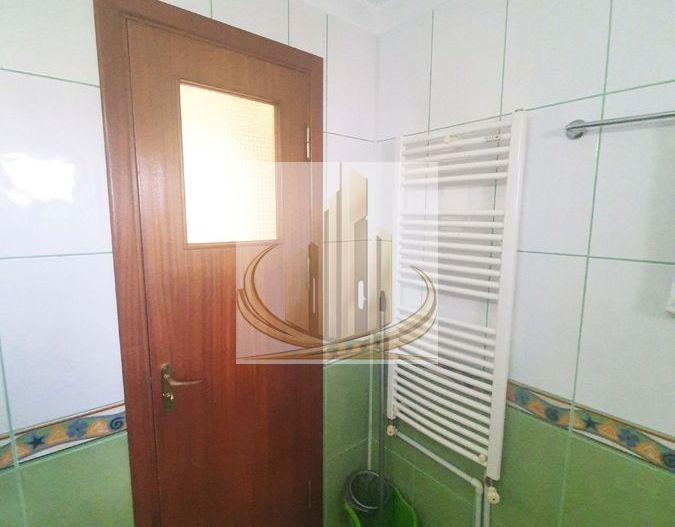 Apartament 2 camere semidecomandat cu parcare de resedinta - Poză 6