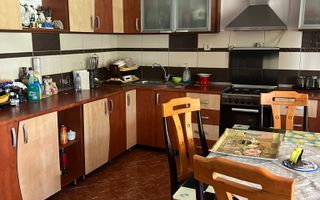 Vila S+P+1+M Lapus, str Paunitei - Poză 2