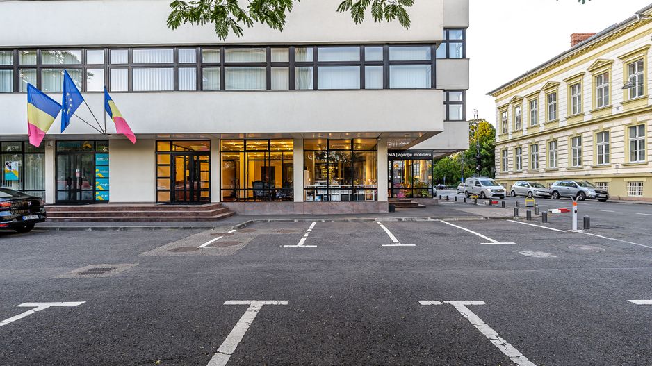 Birouri ultracentrale cu pază permanentă - Poză 5