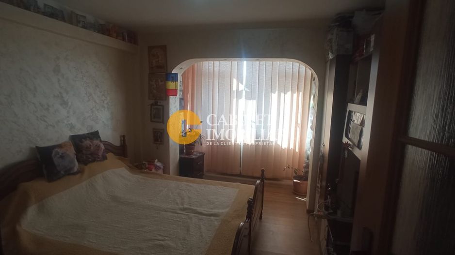 Apartament 2 camere decomandat - zona Alexandru cel Bun - Poză 2