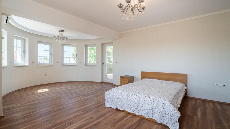 Cernica - Intre Lac si Padure, Vila luxoasa 946 MP, teren 1382 MP - Poză 15