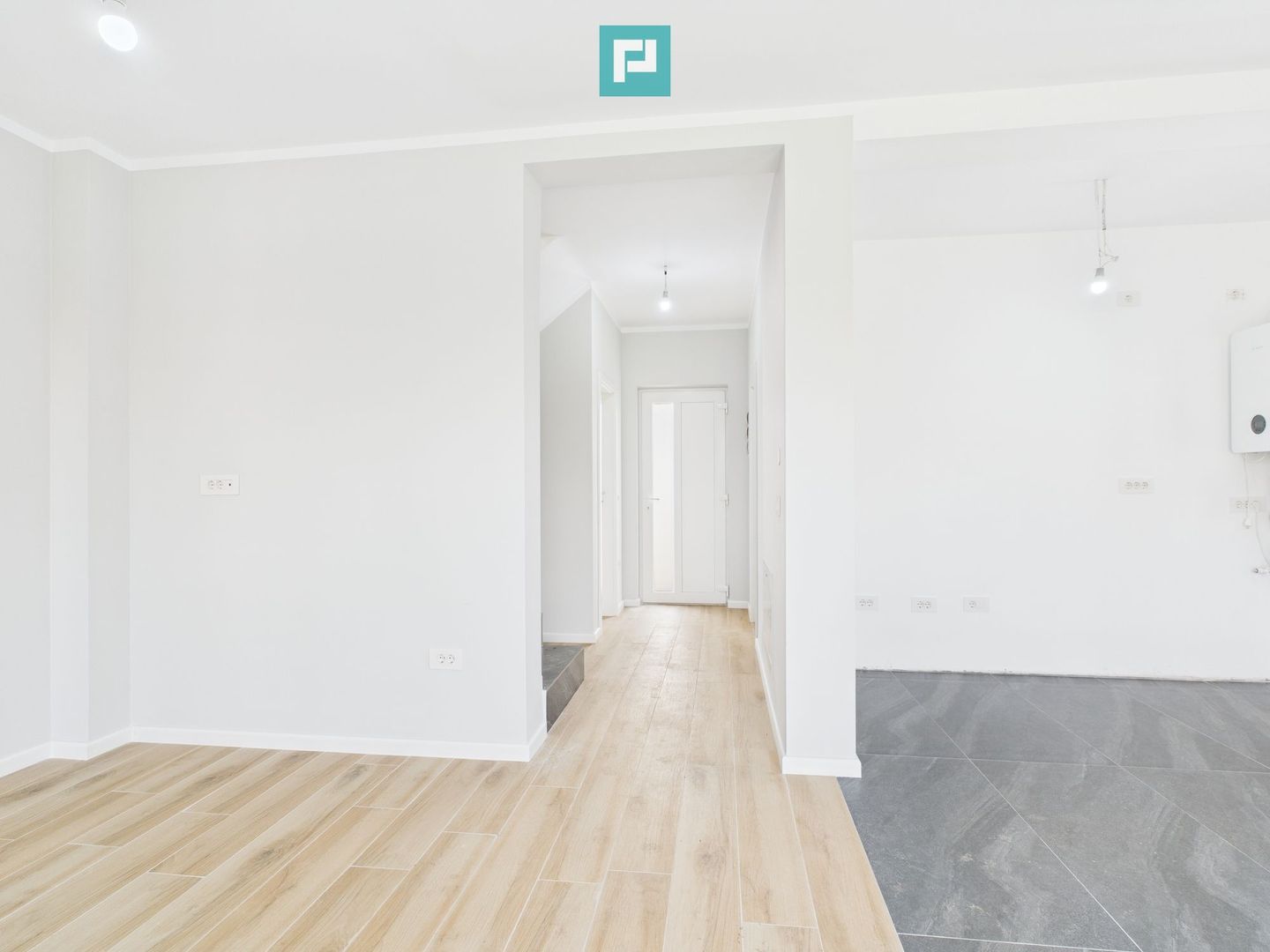 Casă Nouă si Modernă în  Remetea Mare - Poză 10