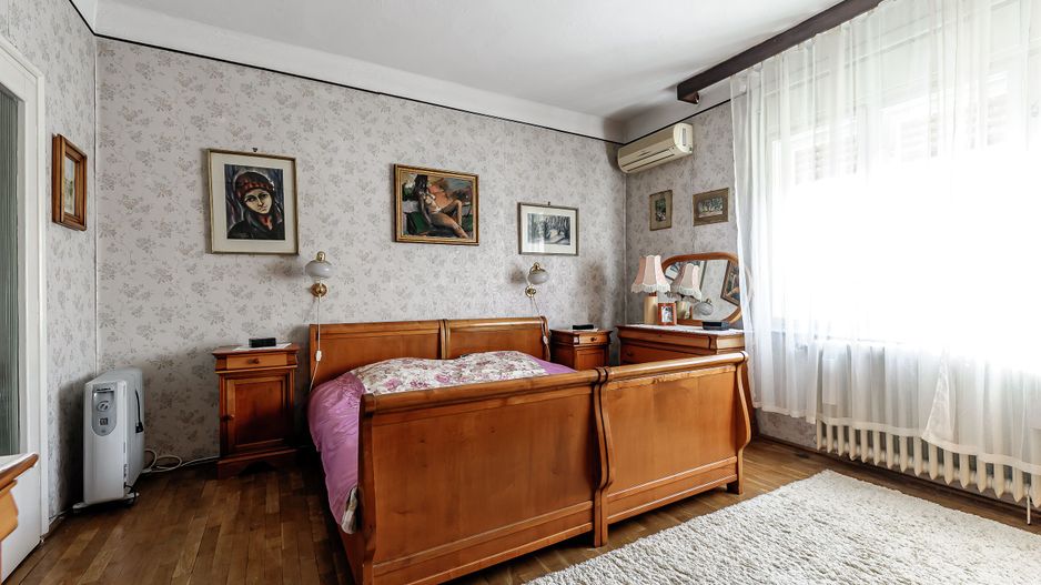 Vilă frumoasa aproape de strada Petru Rareș - Poză 6