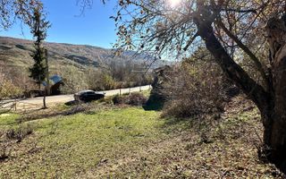 Teren de vanzare, zona montana, vedere panoramica, asfalt, utilitati - Poză 2