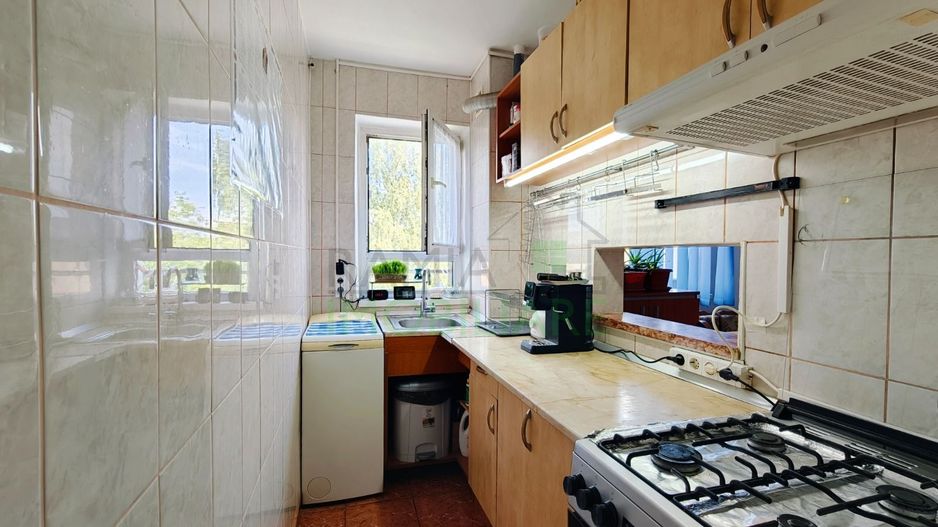 Apartament 3 camere, Cartierul Florilor, Boxă și parcare - Poză 8