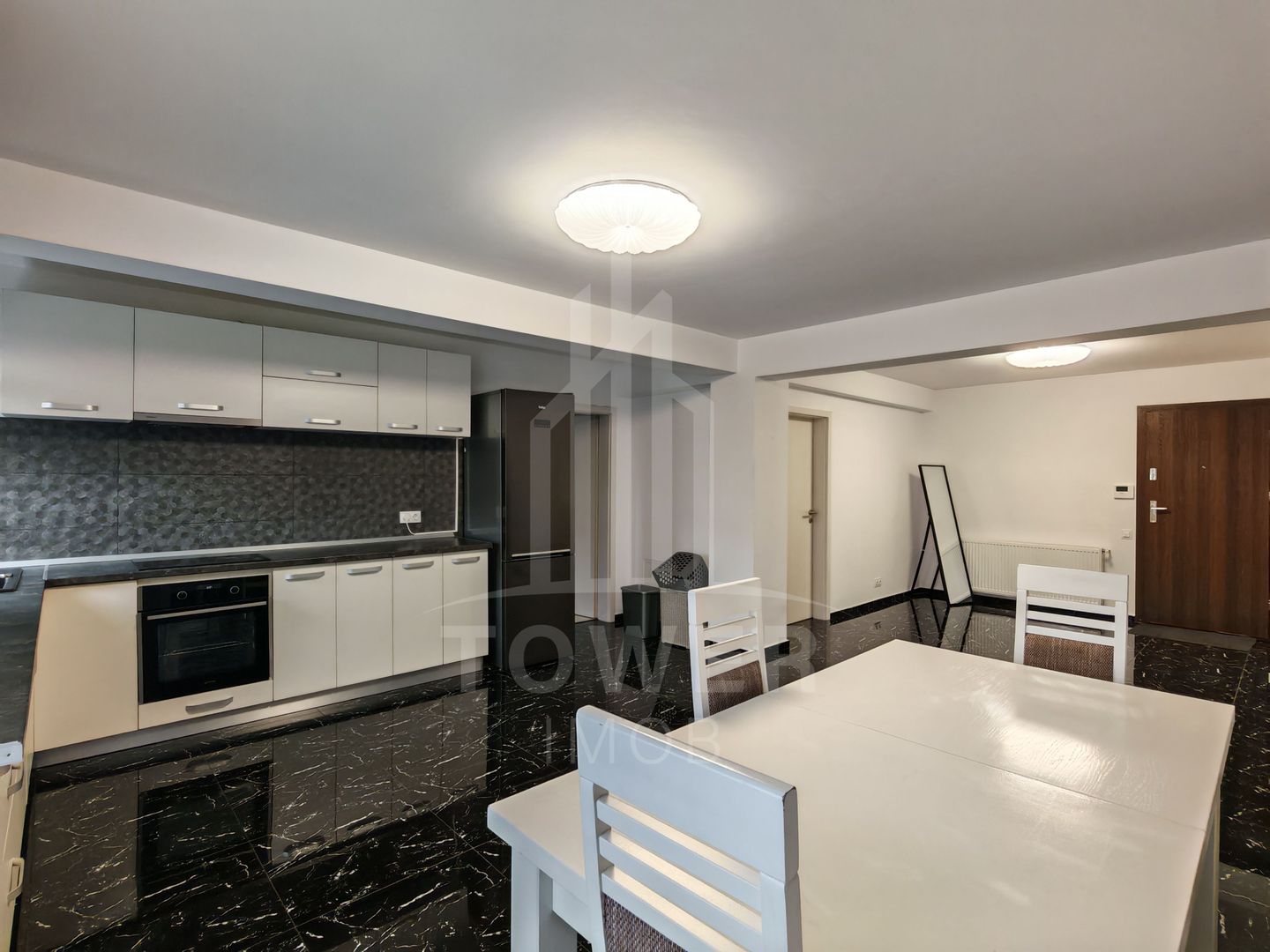 Penthouse 100 mp, terasă generoasă- vedere panoramică, compartimentare excelenta - Poză 2