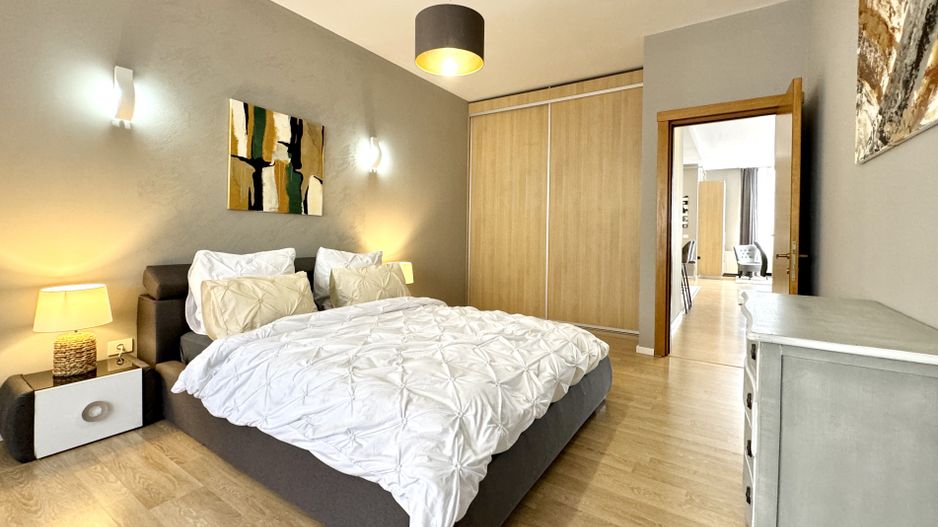 Apartament cu 4 camere, elegant si modern, in zona Centrala- Tender - Poză 17
