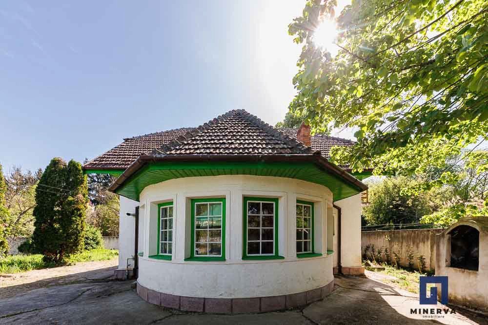 Vila cu 6 cam si 6 bai- 3465 mp teren- ideala pentru dezvotarea unui bussines  - Poză 27