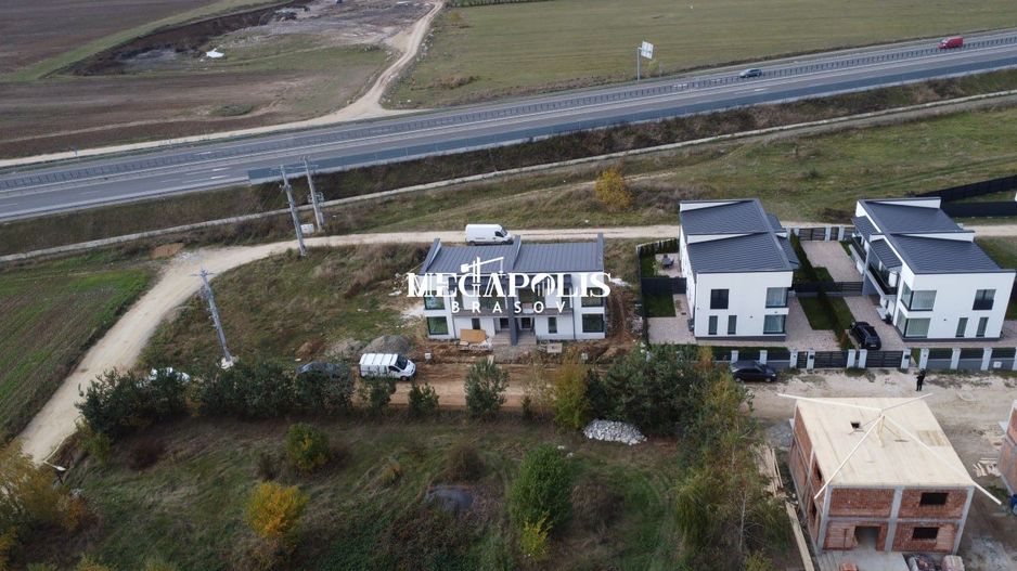 Duplex 4 Camere | 125mp Utili | Predare 2025 | TVA inclus | Râșnov - Poză 3