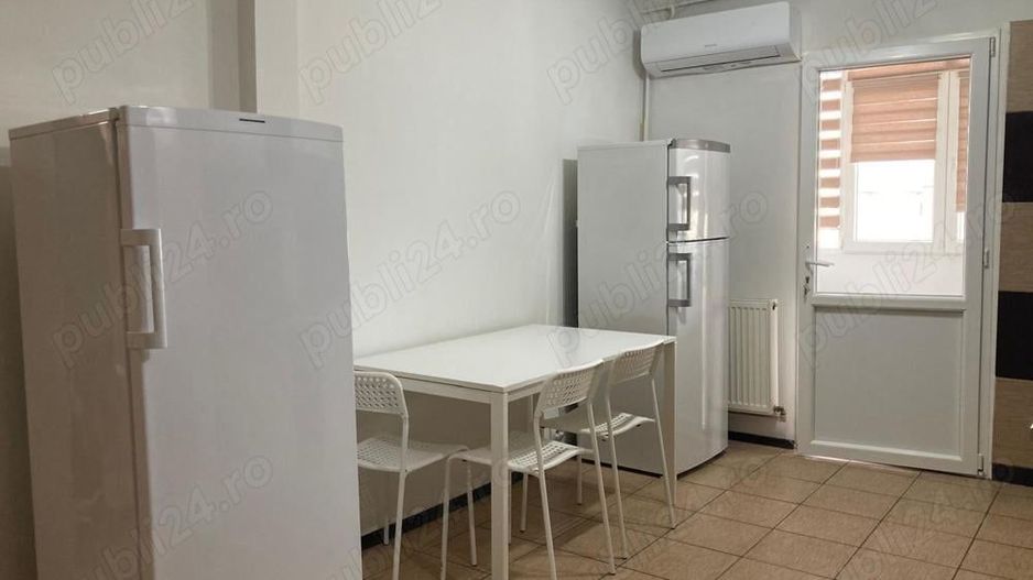 Inchiriez Ap 2 cam zona foarte buna AUREL VLAICU 2 min MALL PROMENADA! - Poză 3