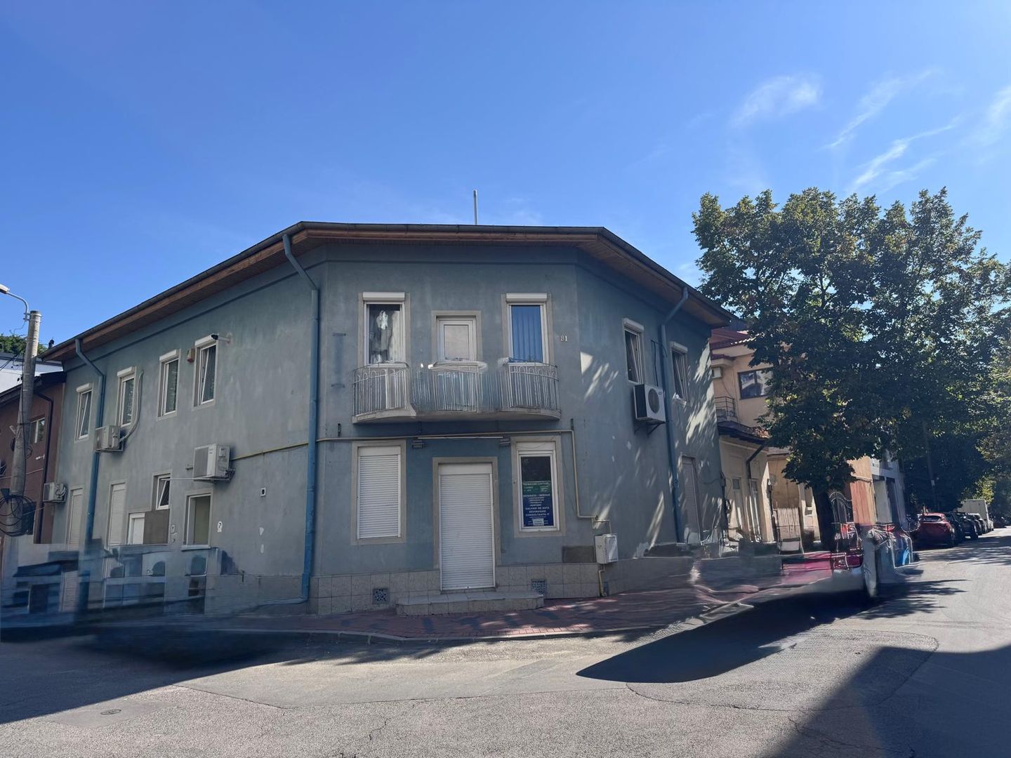 Casa cu 8 camere de vanzare | rezidential si comercial | Nerva Traian - Poză 26