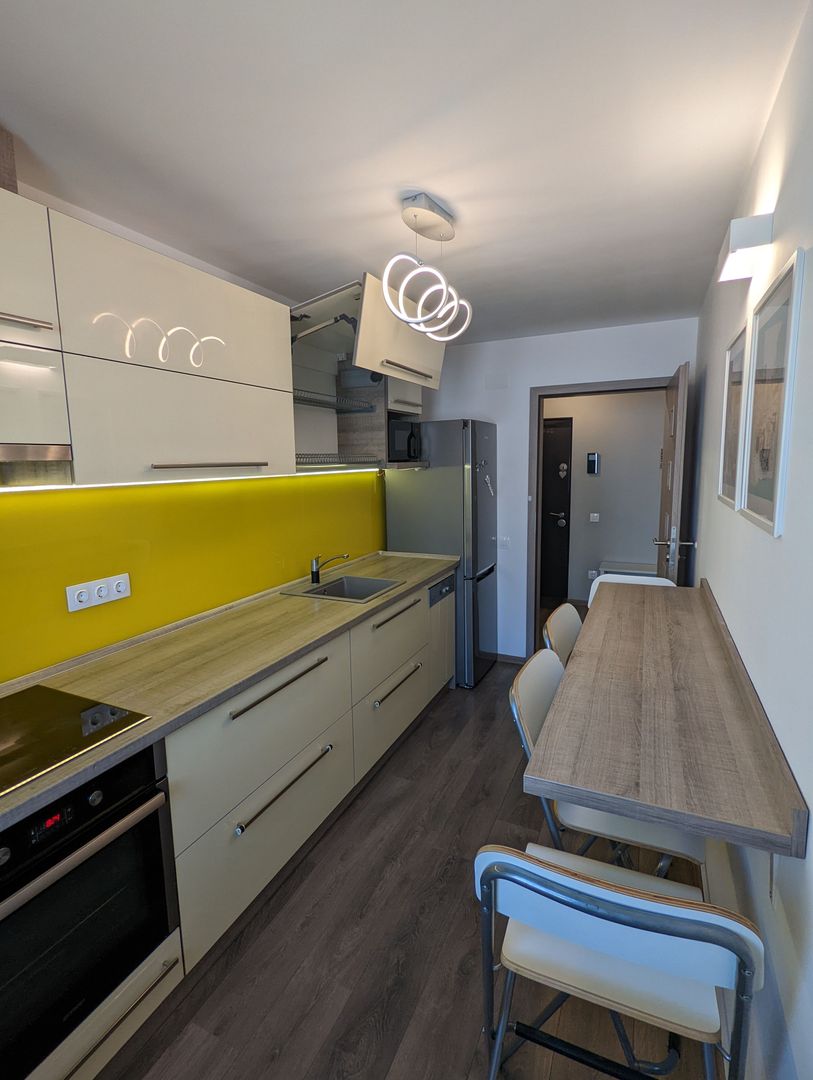 Langa Mall Coresi, in complexul Urban, 2 camere mobilate, 550 euro/luna - Poză 9