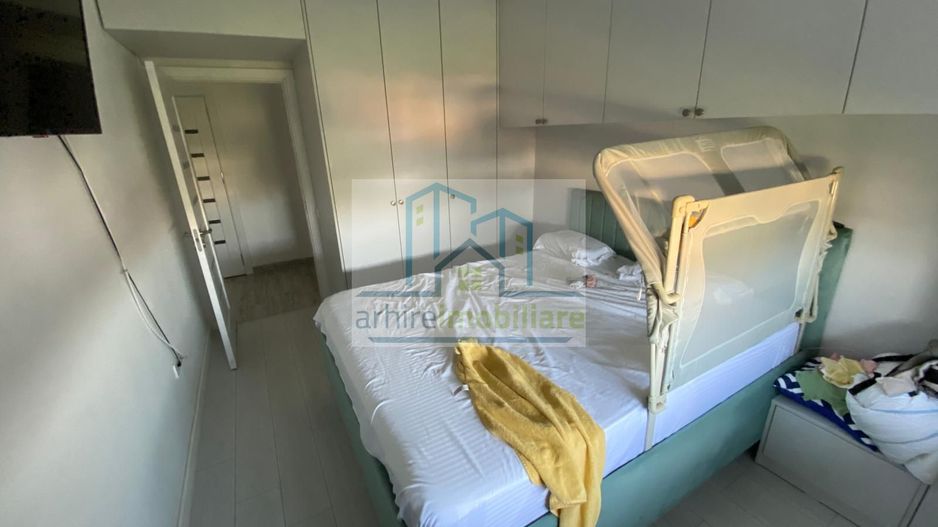 Apartament 3 camere decomandat zona Trapezului - Poză 4