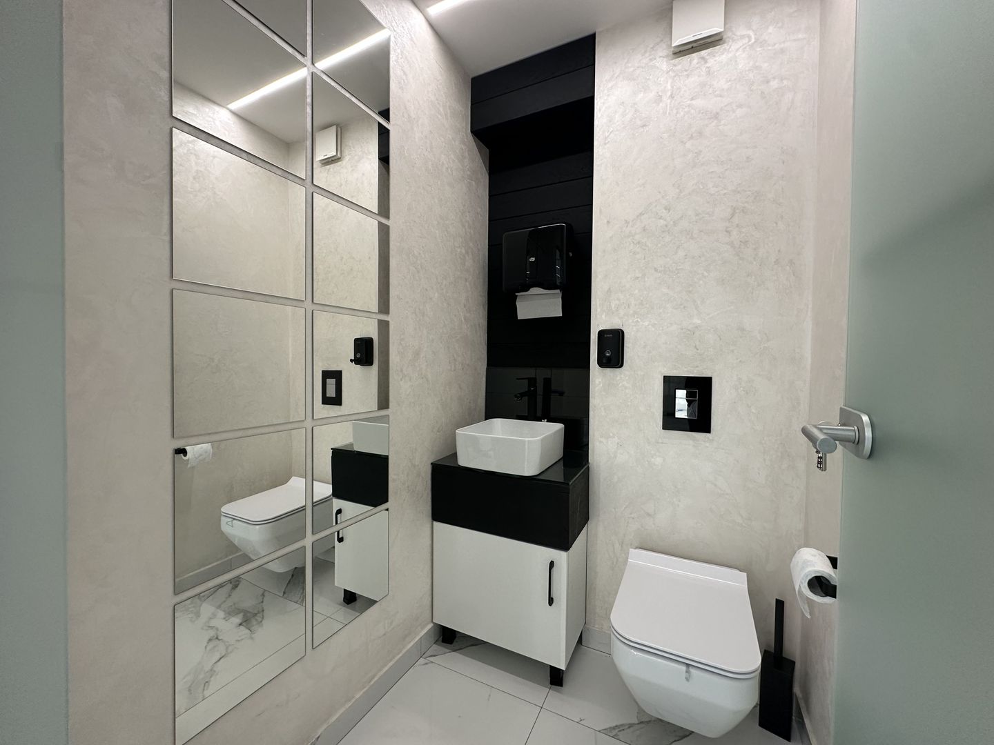 Clinica Stomatologica Premium – 2 Cabinete Complet Utilate – Metrou - Poză 8