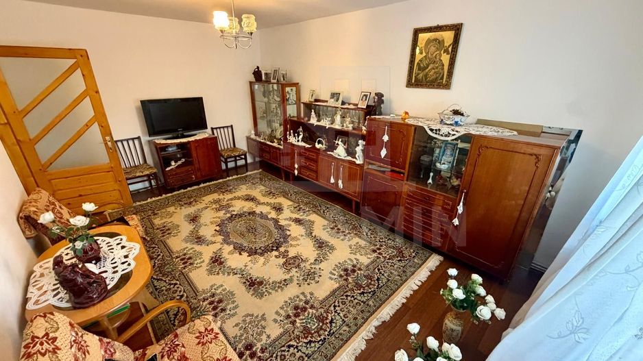 4 camere decomandate - Craiovita Noua - etaj 2 cu 2 bai - bloc 1982 - - Poză 2