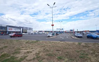 Apartament mare, decomandat, bucatarie separata. PET FRIENDLY. - Poză 37