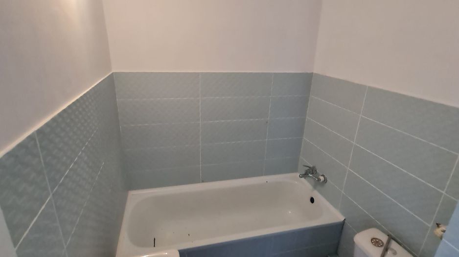 De inchiriat apartament cu 3 camere , Tineretului sector4 - Poză 11