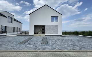 Casă individuală cu panoramă spre oraș zona de case și vile - Poză 2