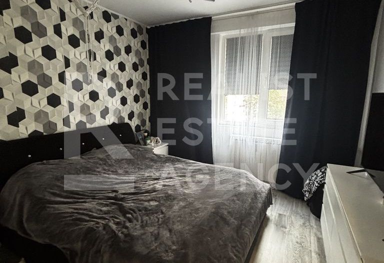 Vânzare, apartament 3 camere, zona Drumul Taberei - Poză 4