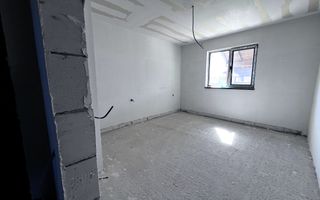 Vanzare casa P+M in Sendreni( in spatele Primariei), pret 99 000 euro - Poză 24