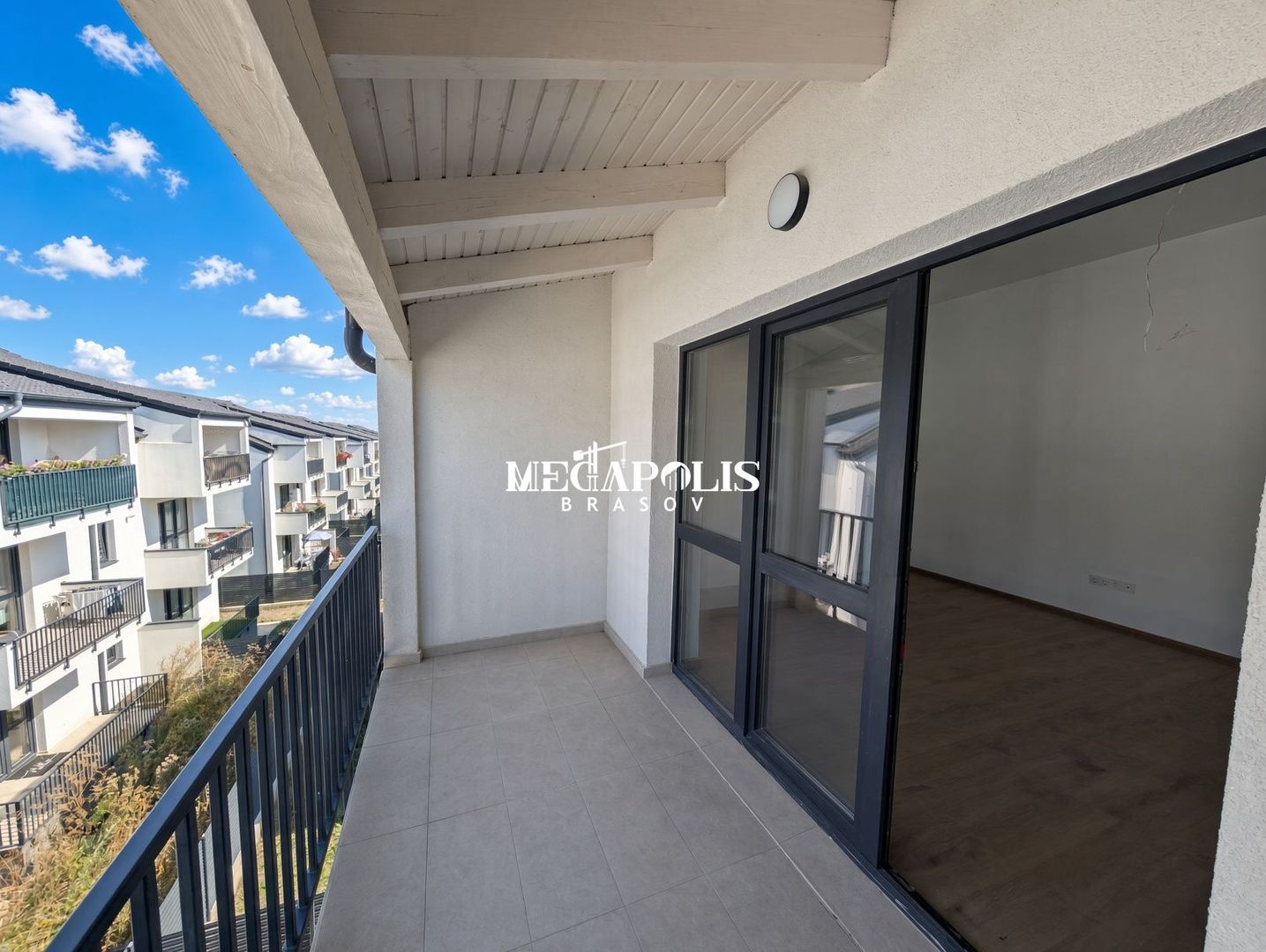 Apartament 3 Camere Sanpetru - Poză 8