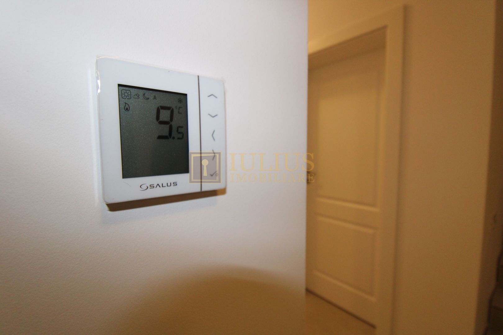 Casa parter + etaj, 3 camere 2 bai terasa gradina gazon prima inchiriere - Poză 21