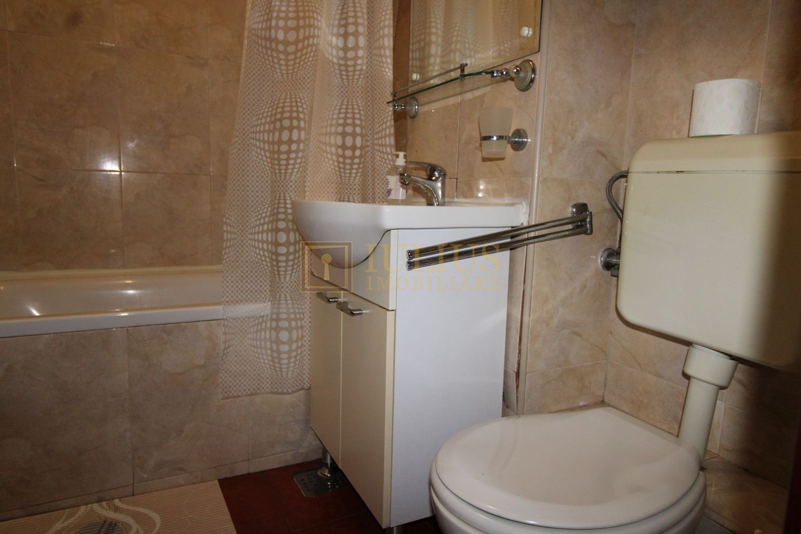 2 camere- Complexul Studentesc-Olimpia, centrala proprie, ideal pentru studenti - Poză 4